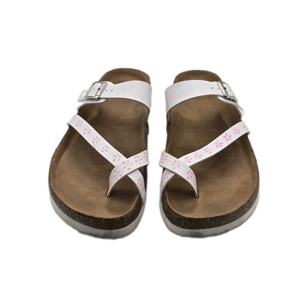 Time and Tru Flats Thong Sandals White Slip Ons Women's Size 7.5  Beach Vacation